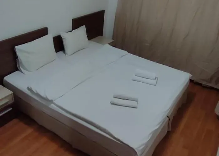 в Belvedere Apartment *